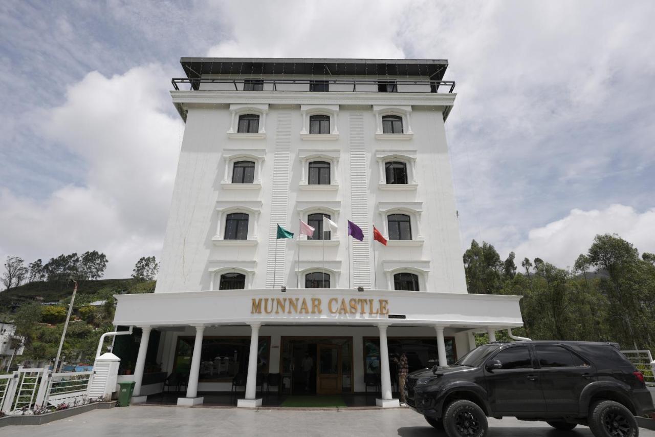 Munnar Castle Hotell Exteriör bild